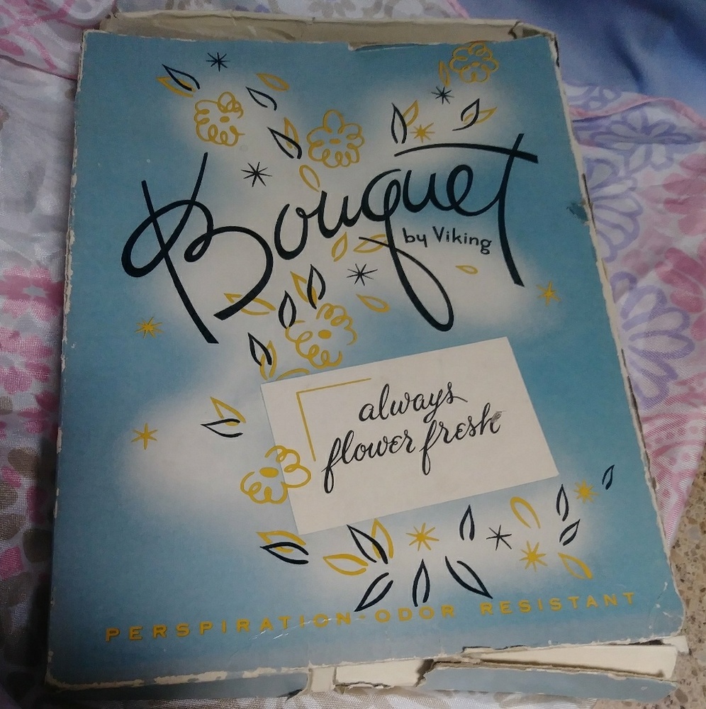 3 Pairs of Vintage Hoisery Bouquet By Viking Alway